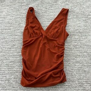 ANTHROPOLOGIE v neck top size small